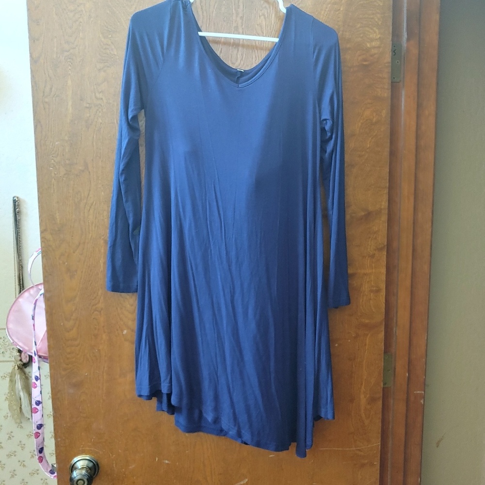 2 dress navy and burgundy